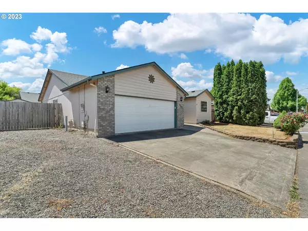 Salem, OR 97317,4642 CHERRYTREE CT SE