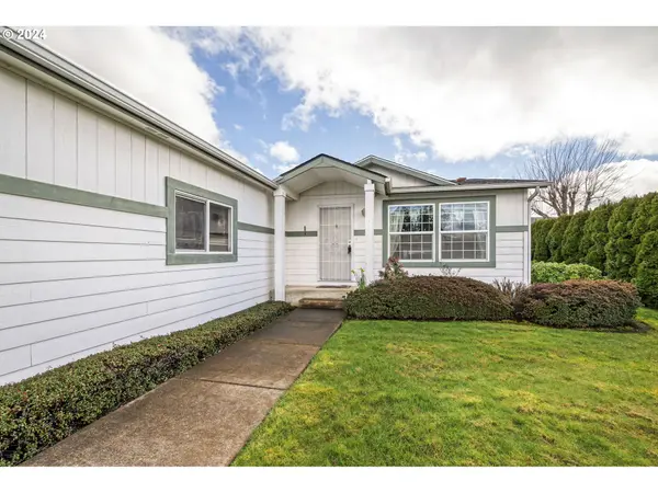 171 VILLAGE DR, Cottage Grove, OR 97424