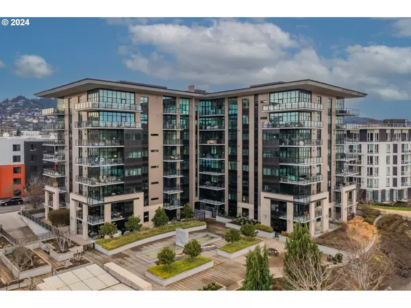 Portland, OR 97209,1830 NW RIVERSCAPE ST #502