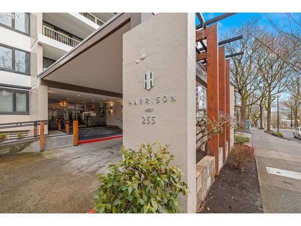 Portland, OR 97201,255 SW HARRISON ST #20 D