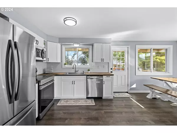 Portland, OR 97233,1014 SE 142ND AVE