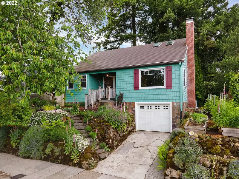 8044 SW 10TH AVE, Portland, OR 97219