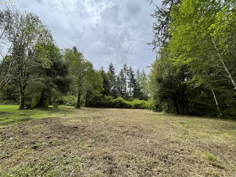 496 N DEERLANE DR, Otis, OR 97368