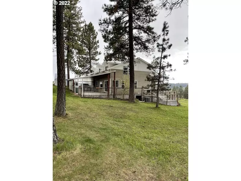 72559 YARRINGTON RD, Elgin, OR 97827