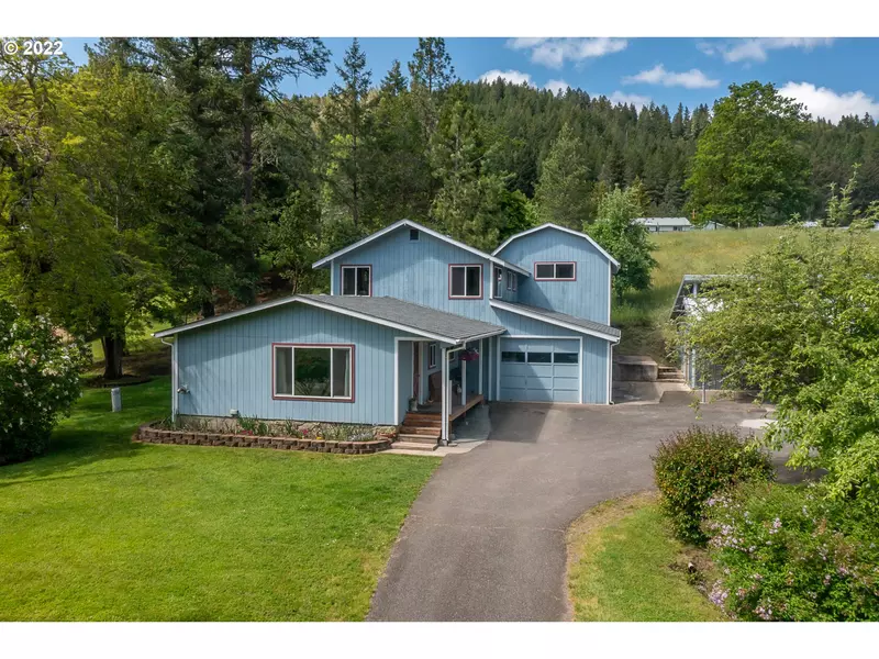 22296 TILLER TRAIL HWY, Days Creek, OR 97429