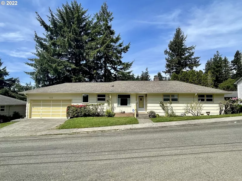 759 N 9TH ST, Coos Bay, OR 97420