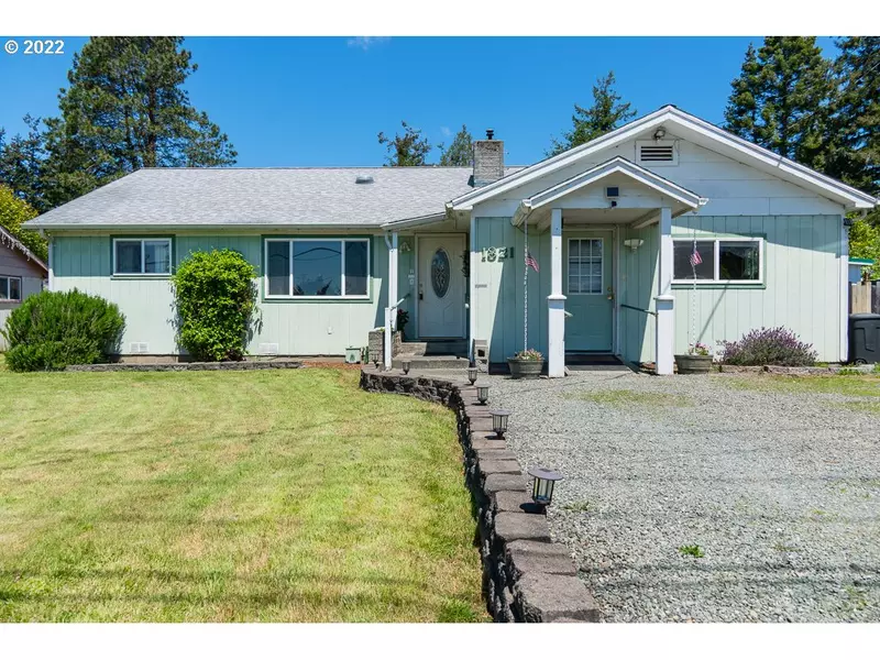 1821 MAPLE, Myrtle Point, OR 97458