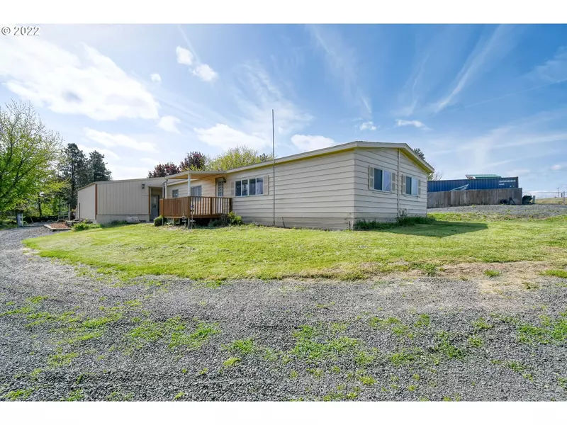 70782 SW DOUGLAS DR, Pendleton, OR 97801