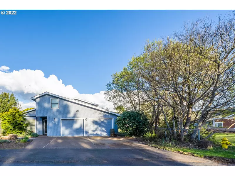 9140 KEYS PL, Gleneden Beach, OR 97388