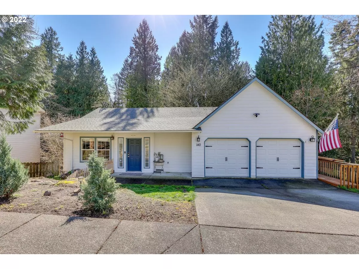 Kelso, WA 98626,140 CEDAR FALLS DR