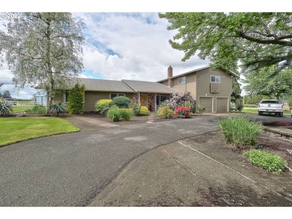 11412 ARNDT RD NE, Aurora, OR 97002