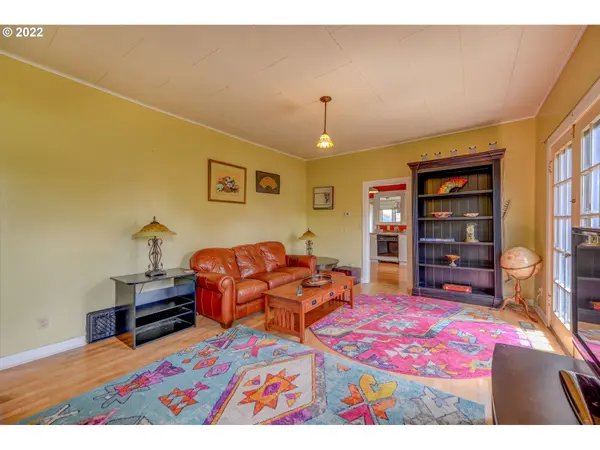 Eugene, OR 97405,2633 HARRIS ST