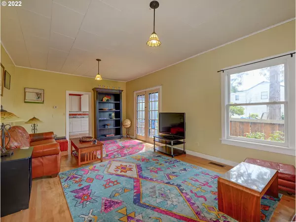 Eugene, OR 97405,2633 HARRIS ST