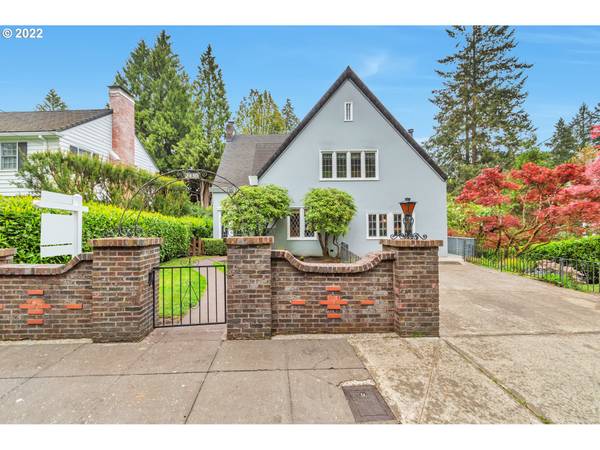 2430 SW ARDEN RD, Portland, OR 97201