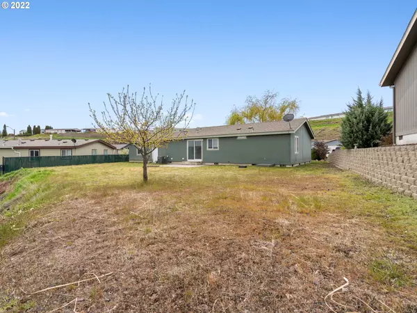 Pendleton, OR 97801,3097 SW RIVER VIEW DR