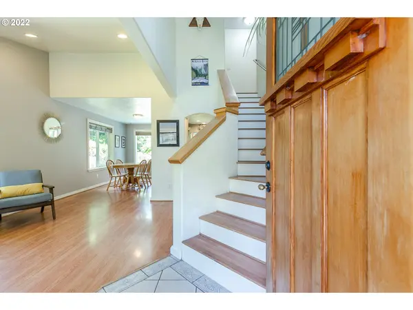 Cottage Grove, OR 97424,1370 W HARRISON