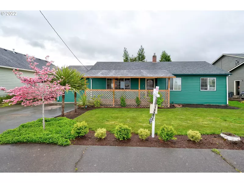 705 E MARQUAM ST, Mt Angel, OR 97362