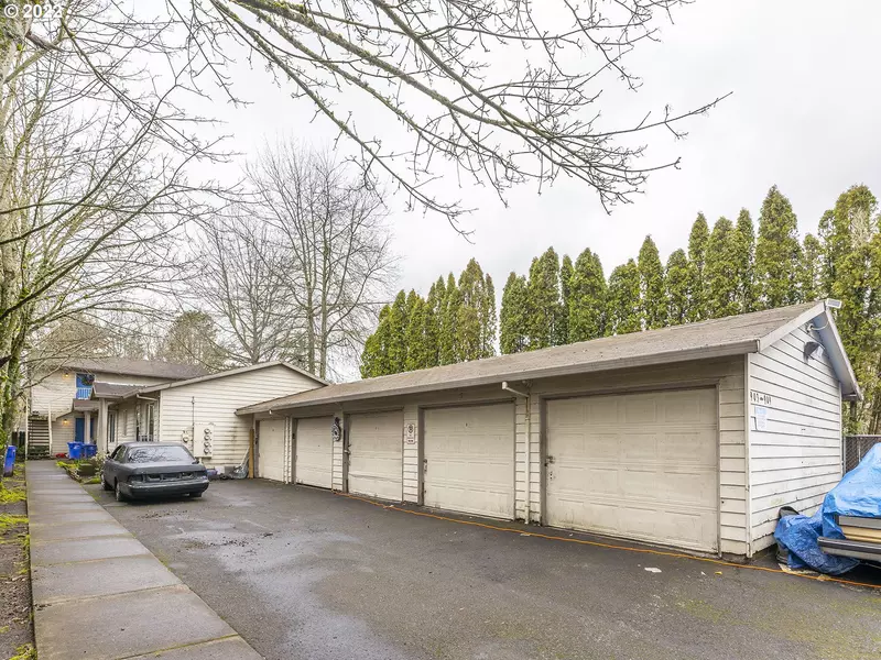 903 NE 183RD AVE, Portland, OR 97230