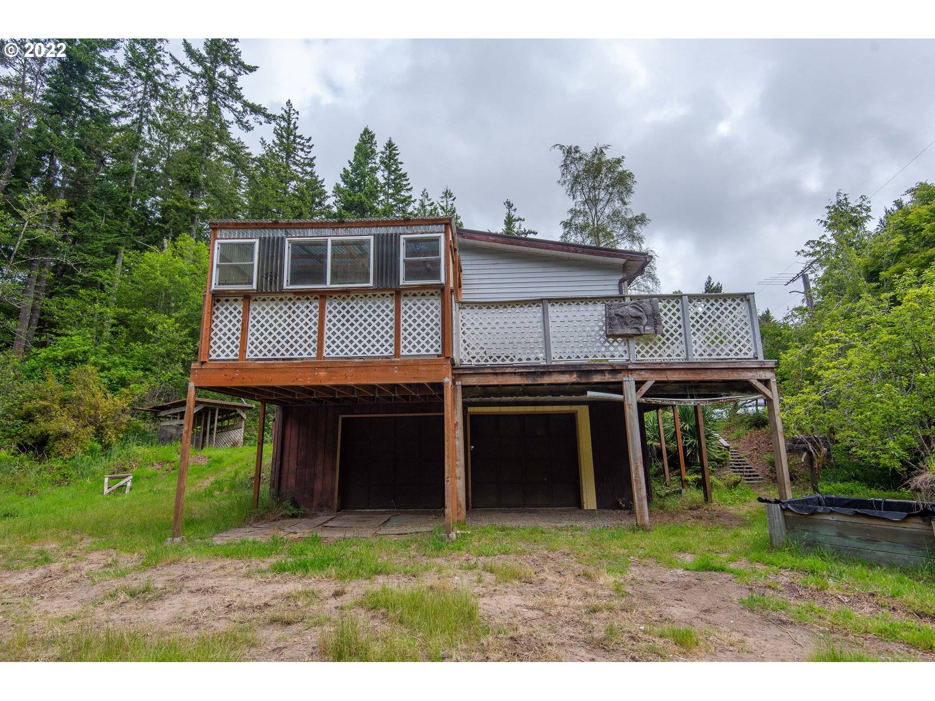 12433 WILDWOOD DR, North Bend, OR 97459