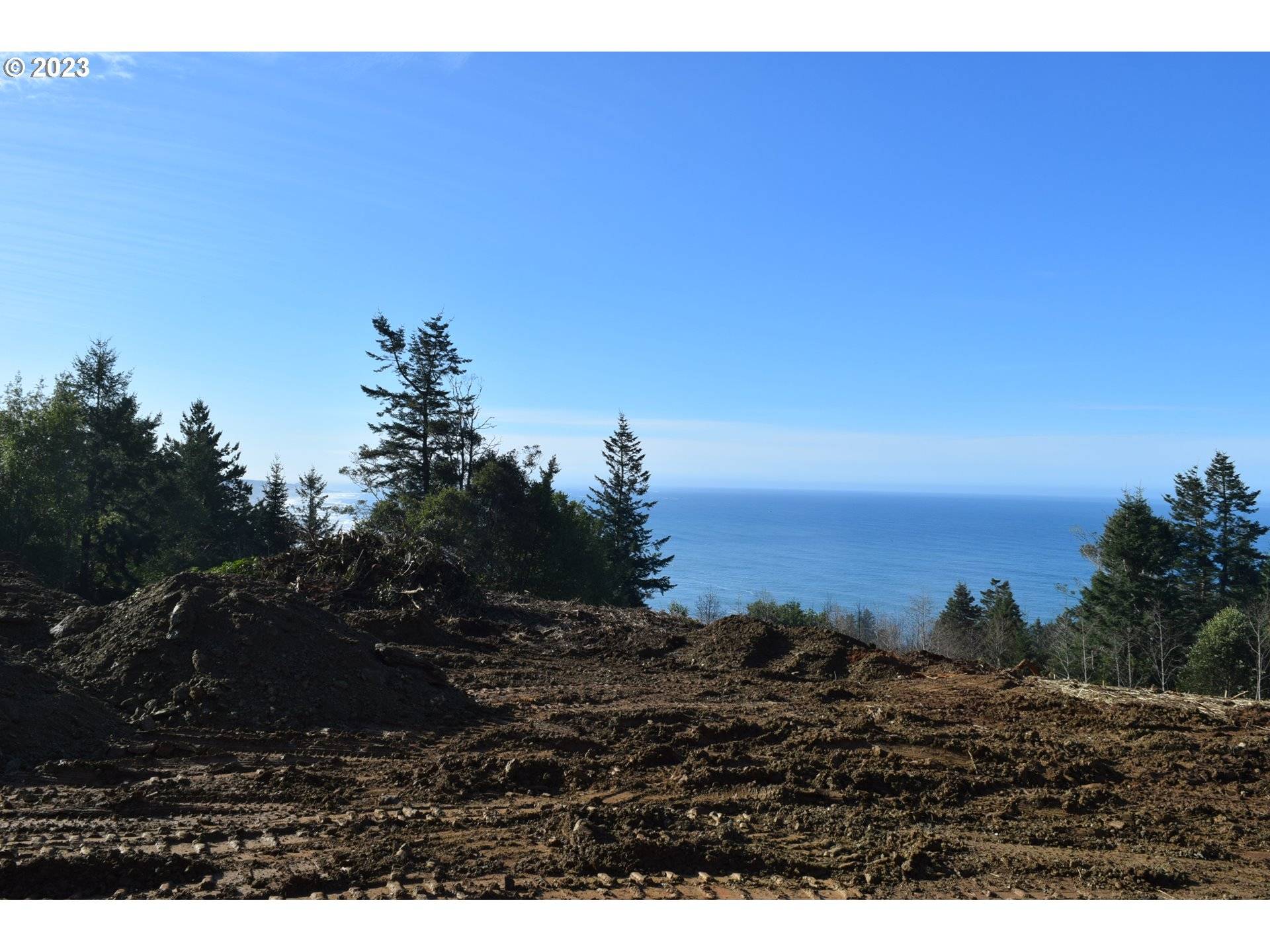 Gold Beach, OR 97444,Skyview #101