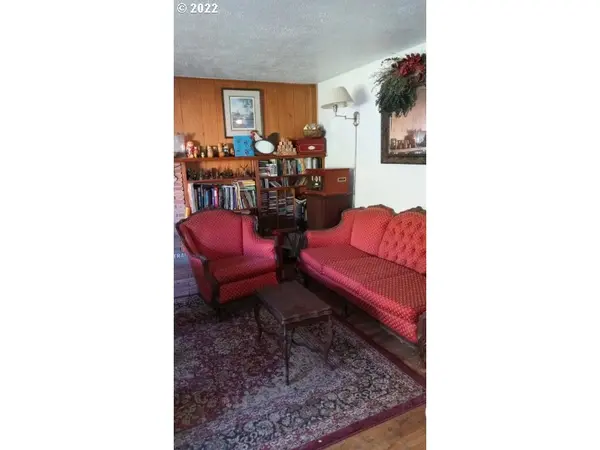 Eugene, OR 97405,1890 GRANT ST