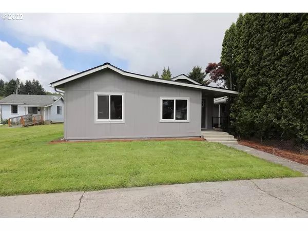 507 CLARK ST, Kelso, WA 98626