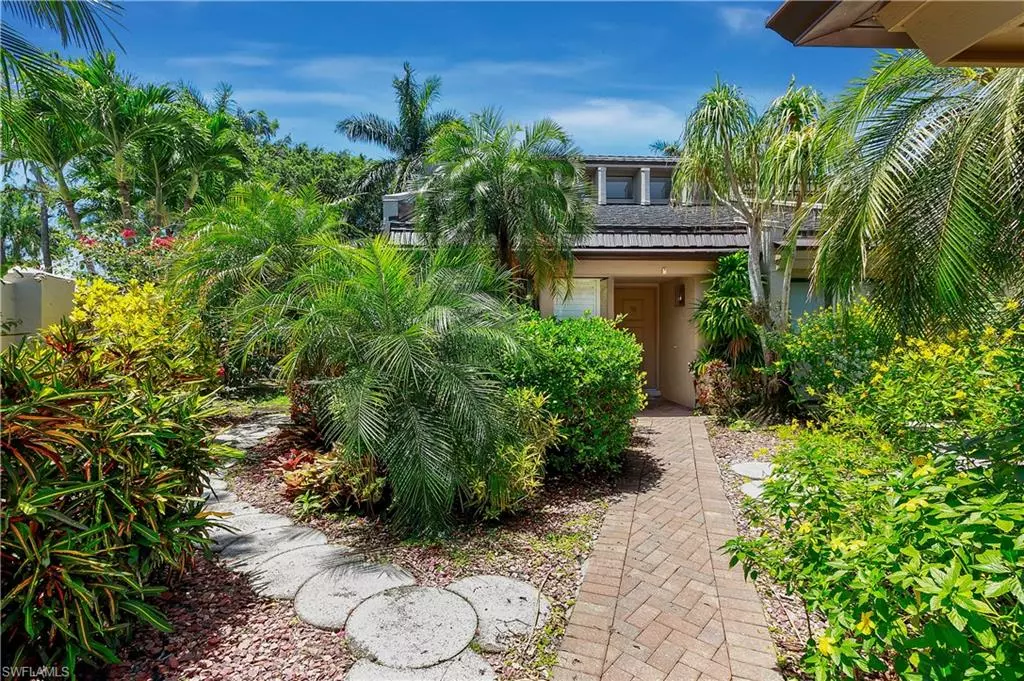 Naples, FL 34105,202 Bears Paw TRL 97