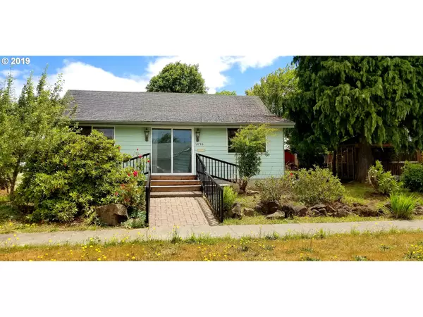 1096 N ELLIOTT ST, Coquille, OR 97423