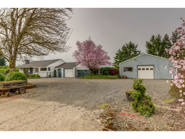 11379 SW SPRING HILL RD, Gaston, OR 97119