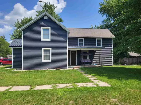 118 Cherry St, Wilton, IA 52778