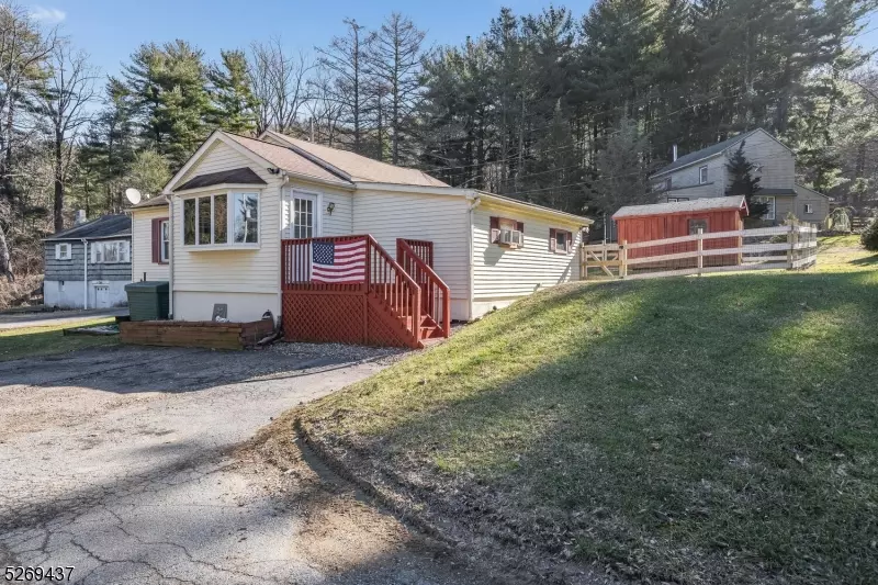 71 Wester Rd, Harmony Twp., NJ 08865