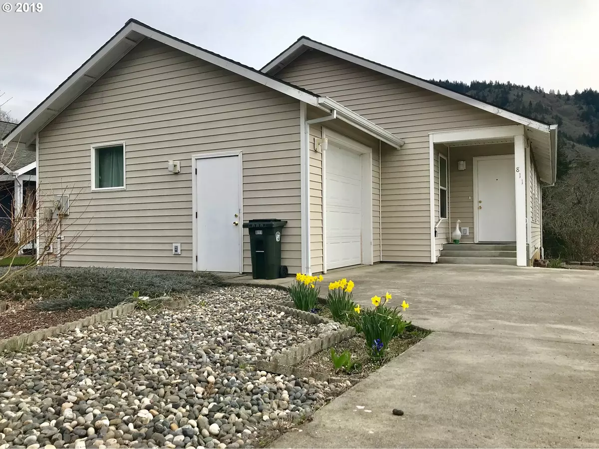 White Salmon, WA 98672,811 NE STAUCH