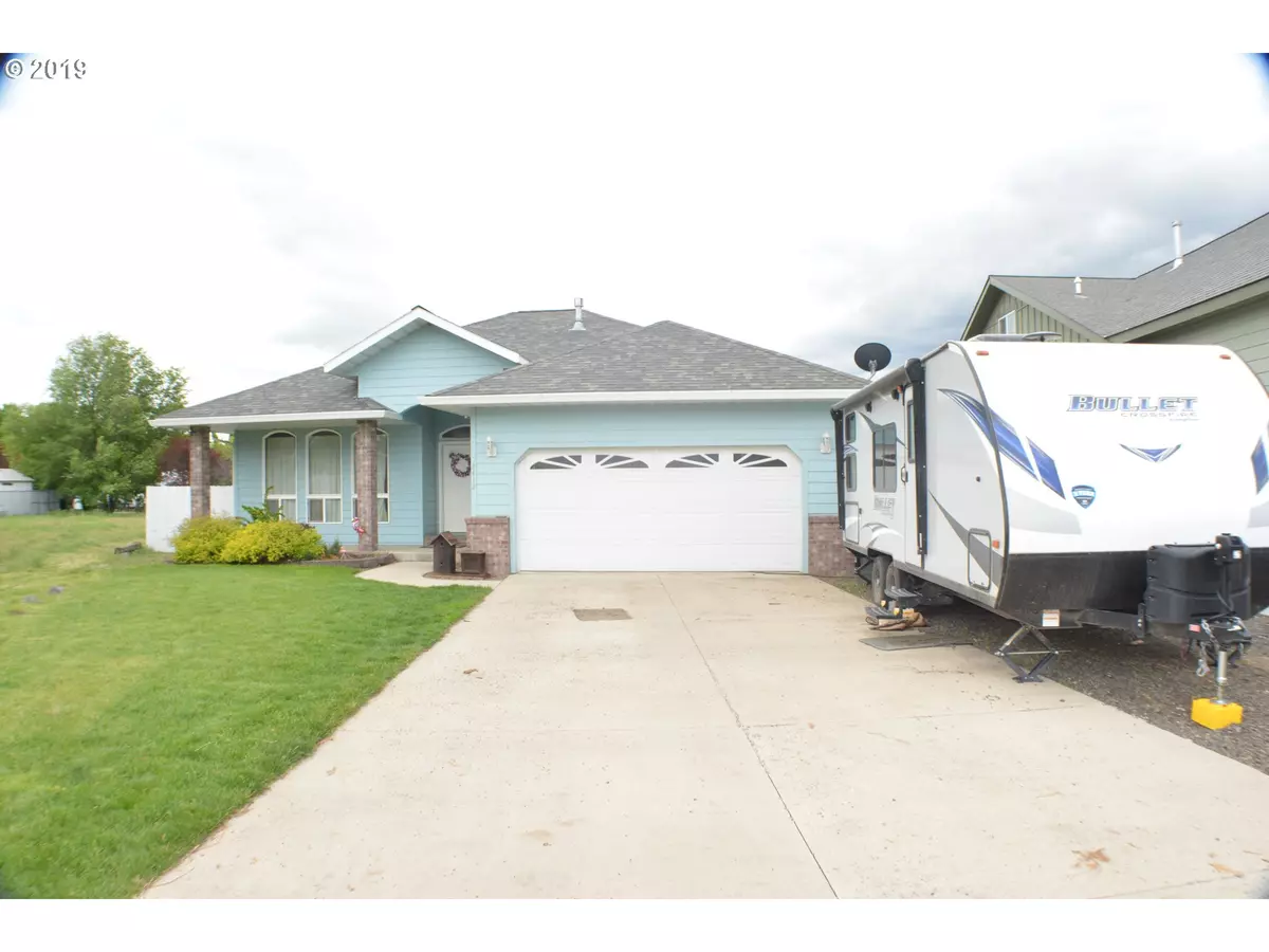 La Grande, OR 97850,2412 STARLIGHT DR