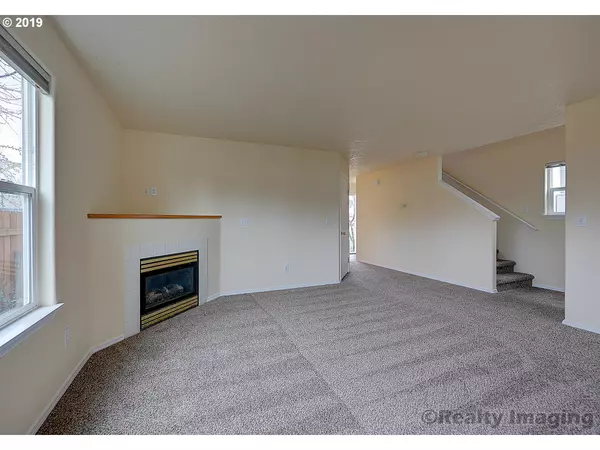 Hillsboro, OR 97124,1427 NE HERROLD CT