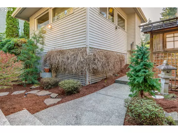 West Linn, OR 97068,5077 WOODWINDS CT