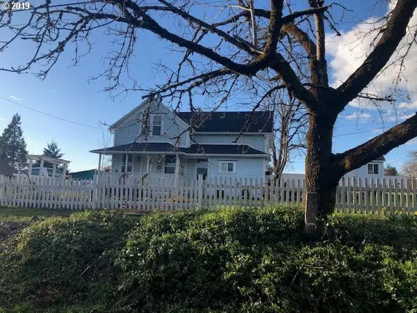 Oakland, OR 97462,433 NE CEDAR ST