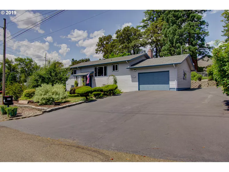 2315 SE CREIGHTON AVE, Milwaukie, OR 97267