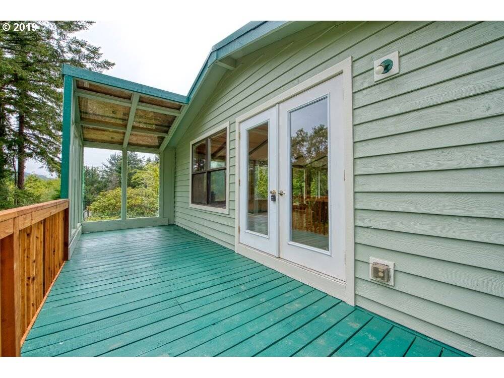 Bandon, OR 97411,87833 DEW VALLEY LN