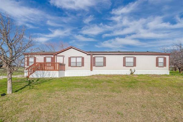 9216 Colorado Street, Joshua, TX 76058