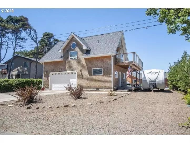 3745 EVERGREEN AVE, Depoe Bay, OR 97341