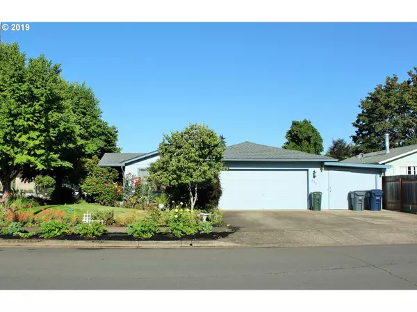 Springfield, OR 97478,872 55TH PL