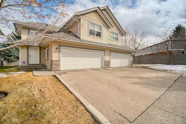 Calgary, AB T2W 6J3,55 Cedarwood LN SW