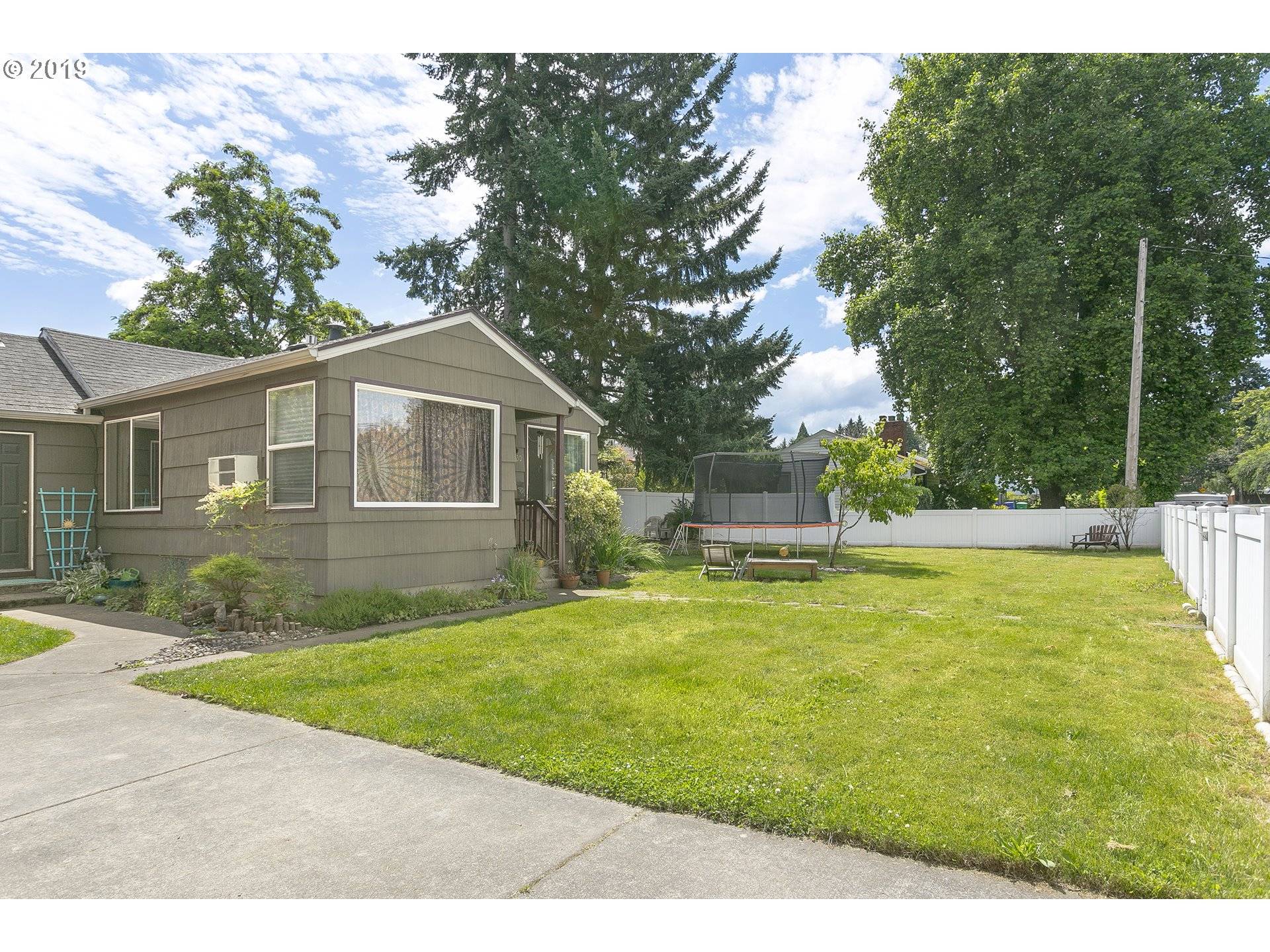 Portland, OR 97220,11330 NE FARGO ST
