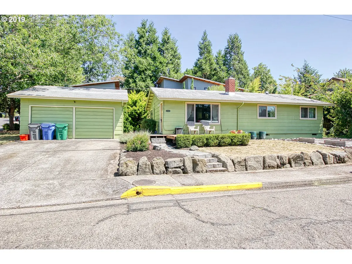 Eugene, OR 97401,2411 MADISON ST