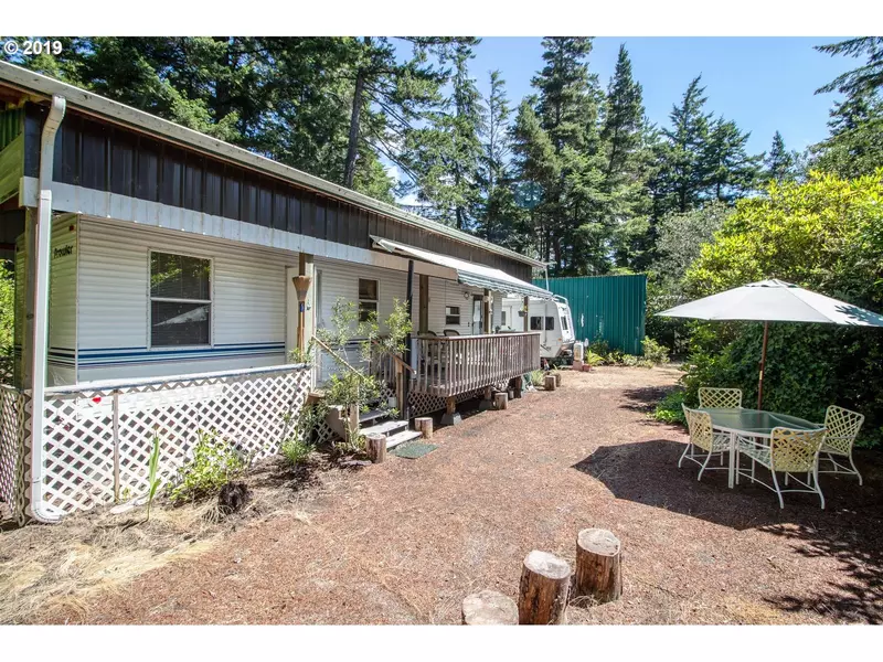 62 OUTER DR, Florence, OR 97439