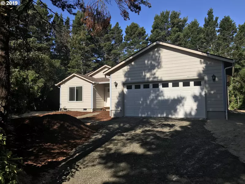 88108 LEEWARD DR, Florence, OR 97439