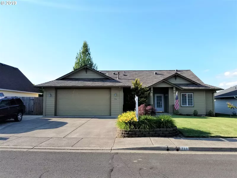 711 SUMMERVIEW DR, Stayton, OR 97383