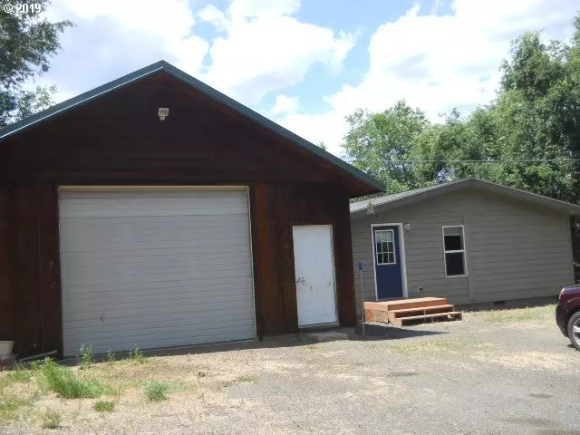 707 SE HILLCREST RD, John Day, OR 97845