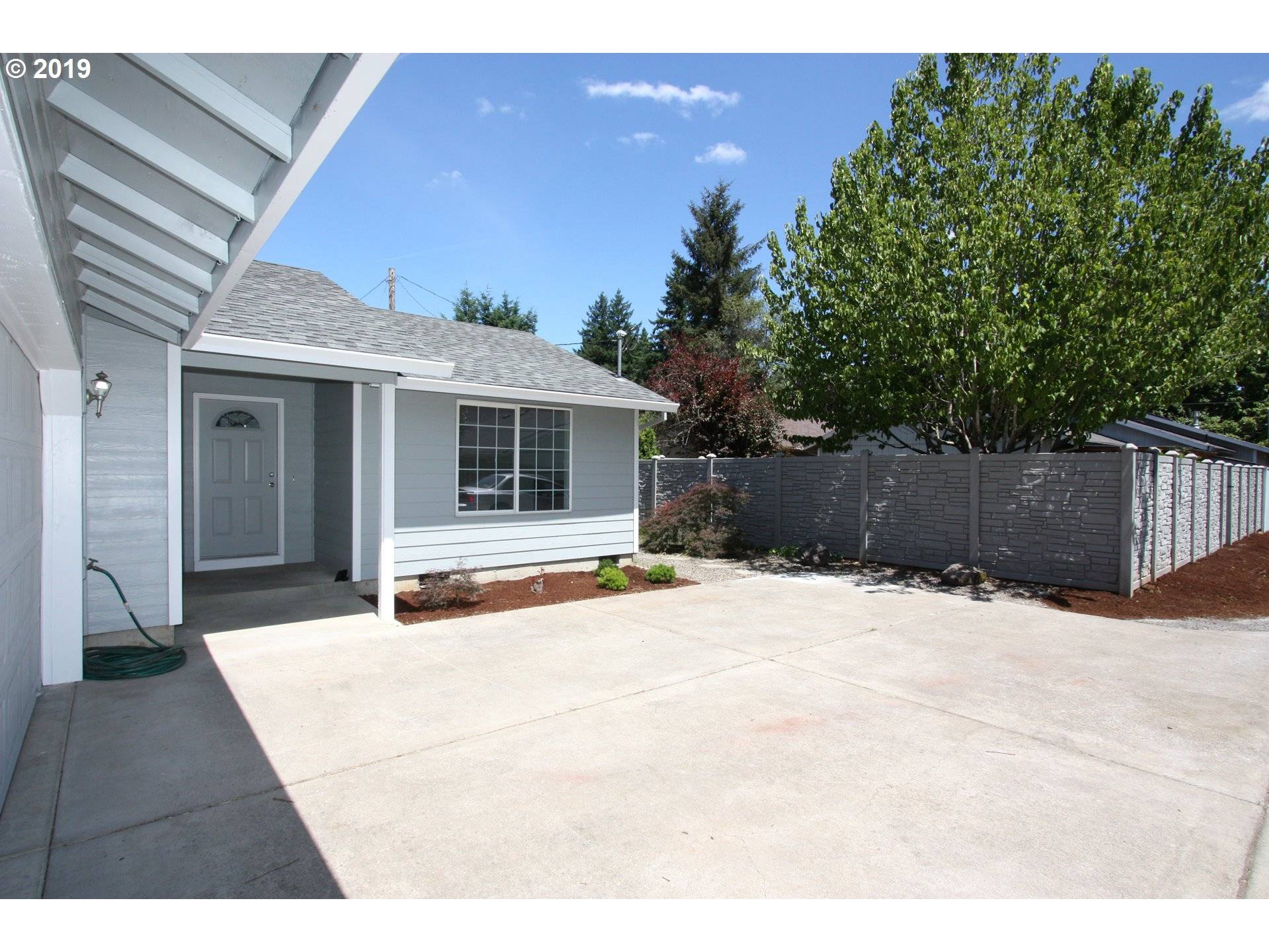 Portland, OR 97233,2257 SE 142ND AVE