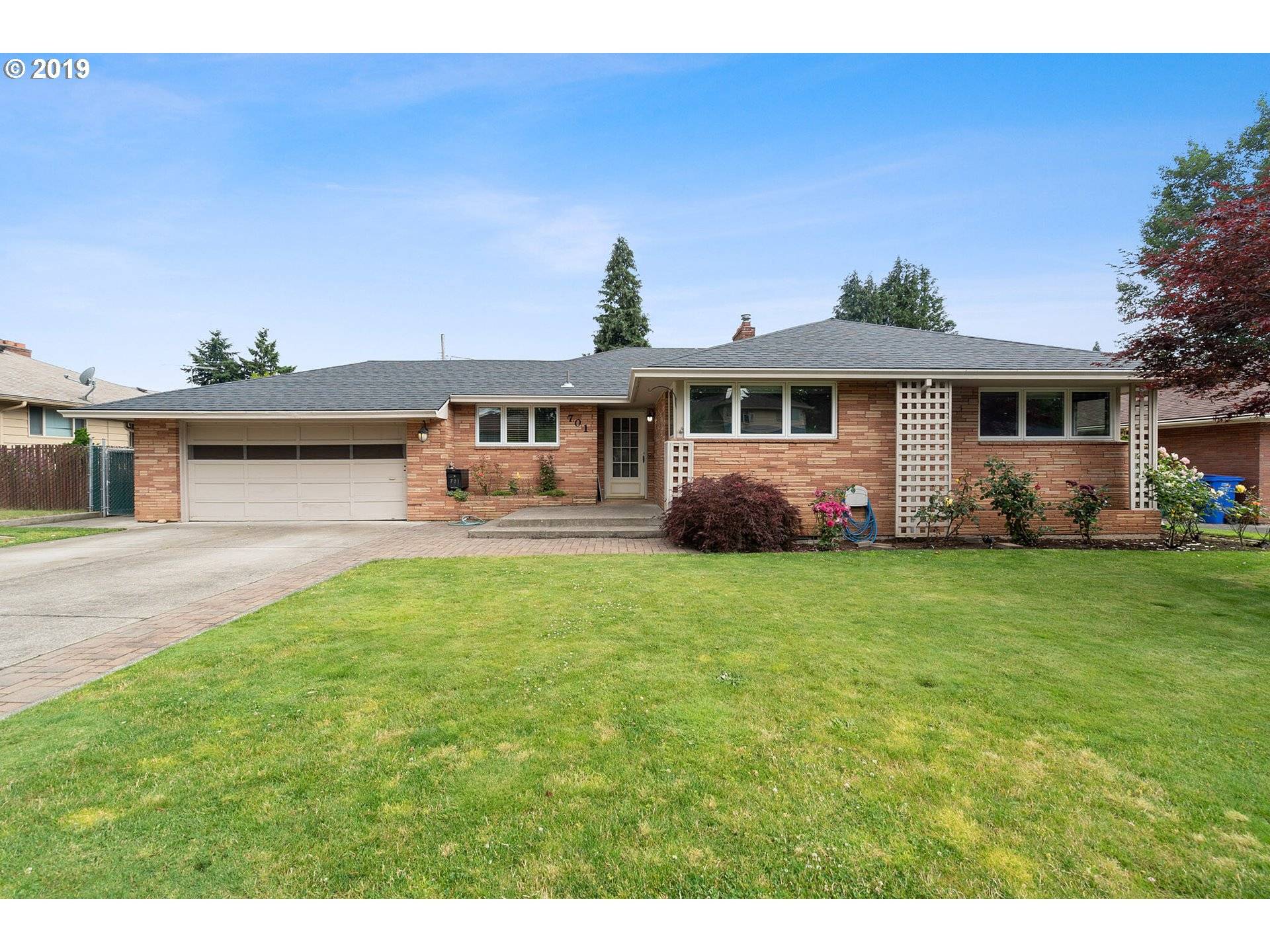 701 NE 108TH AVE, Portland, OR 97220